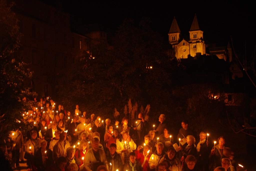 procession aux flambeaux